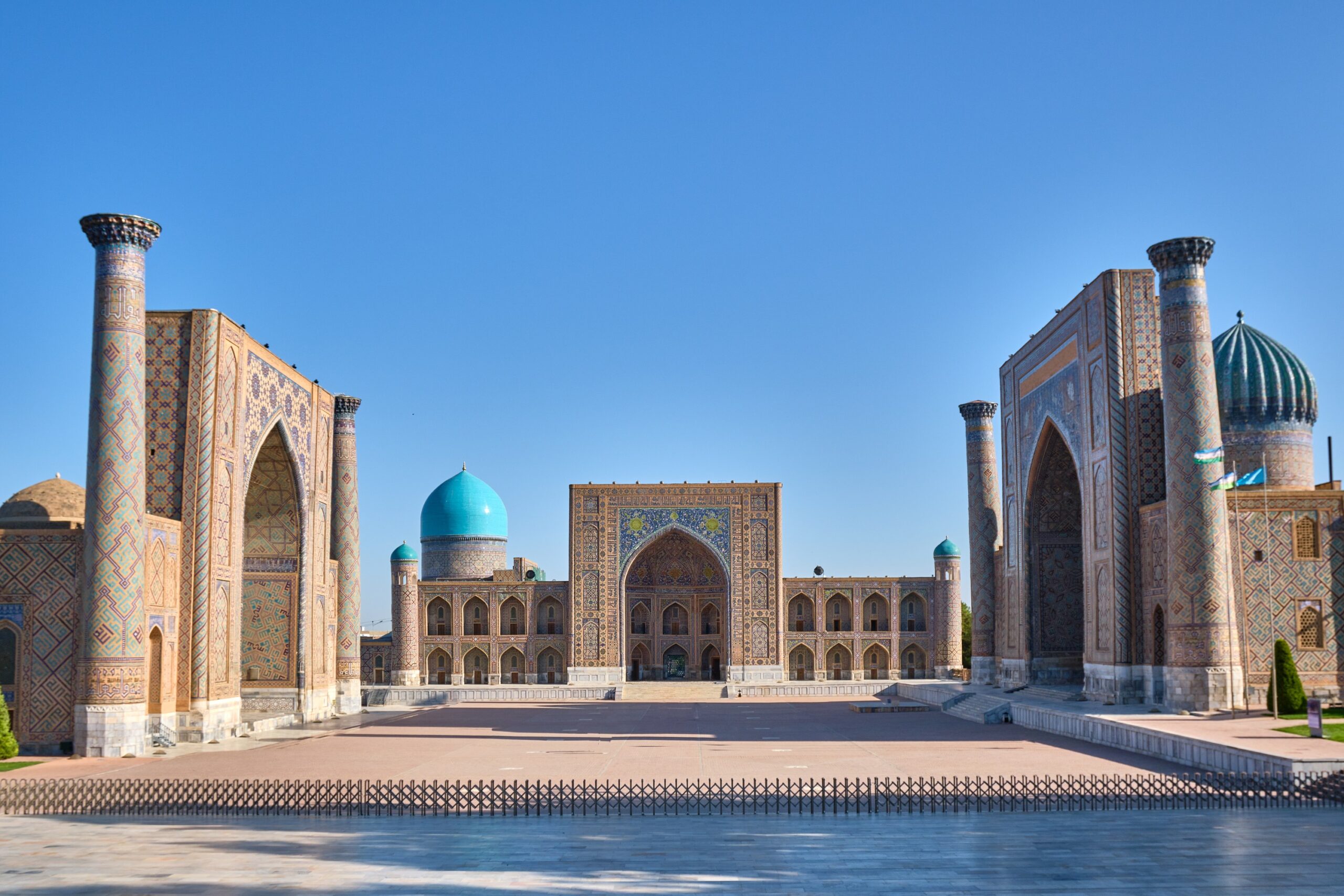 レギスタン広場建築群
