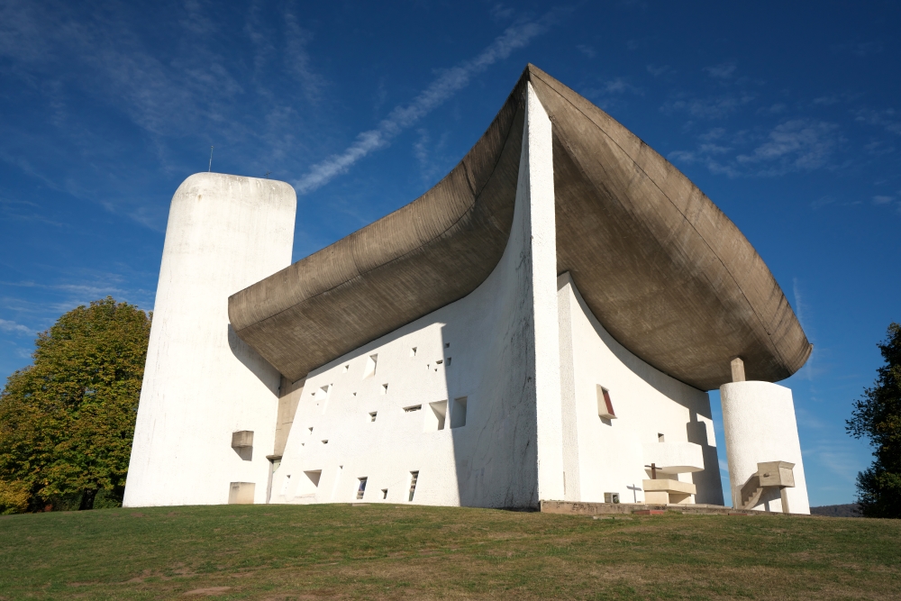 ル・コルビュジエの建築作品：近代建築運動への顕著な貢献 | 世界遺産