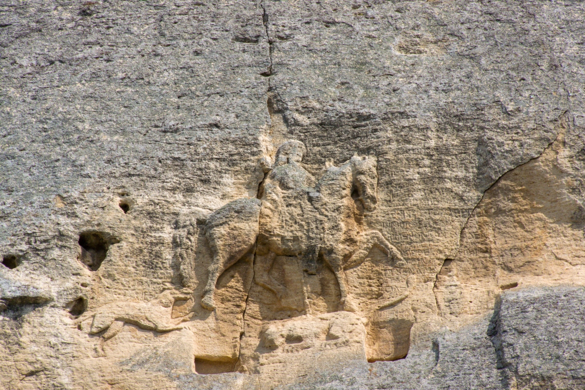 マダラの騎馬像