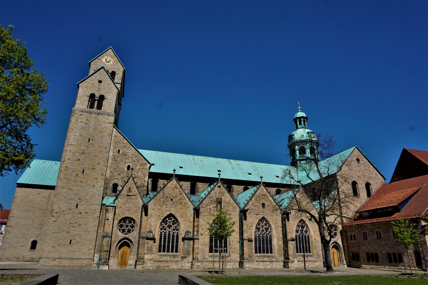 ヒルデスハイムの聖マリア大聖堂と聖ミヒャエル聖堂