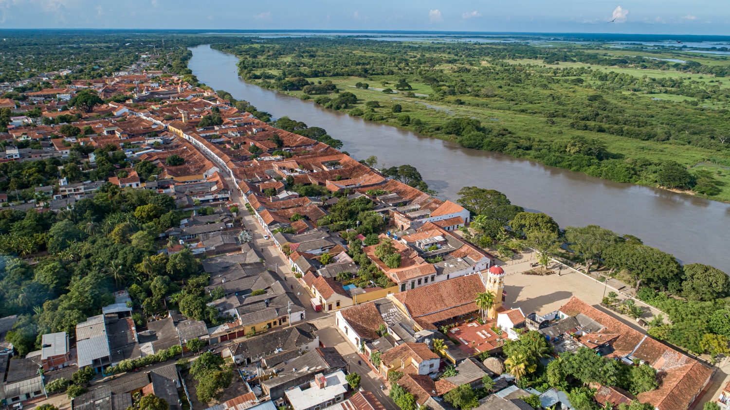 サンタ・クルス・デ・モンポスの歴史地区
