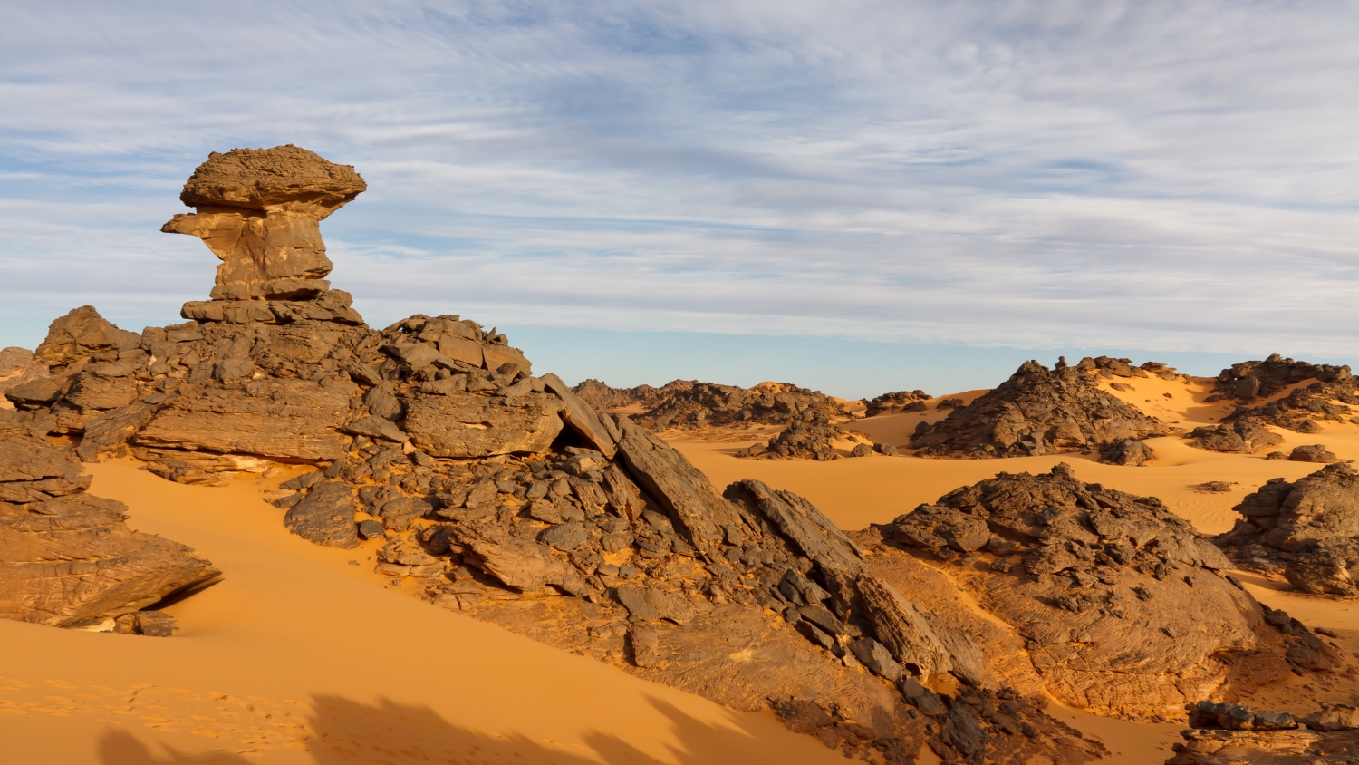タドラールト・アカークスの岩絵遺跡群
