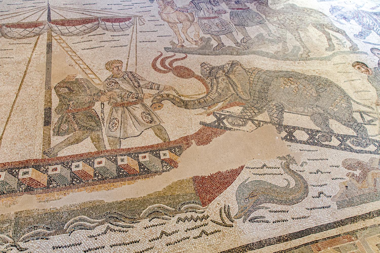 ヴィッラ・ロマーナ・デル・カサーレ(古代ローマの別荘群)